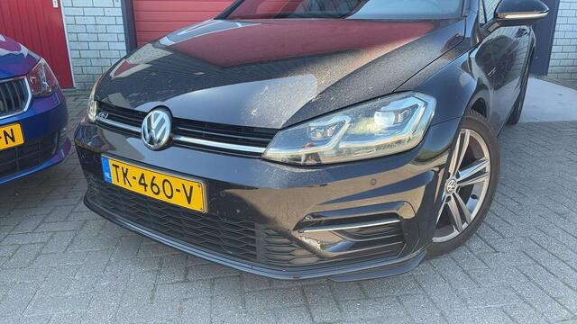 Volkswagen GOLF 1.0 TSI Highline Business R R-LINE BINNEN-BUITEN / FULL LED / KEYLESS / CAMERA / CARPLAY / NAVI / CLIMA / PDC / BLUETOOTH / ACC / NL-AUTO