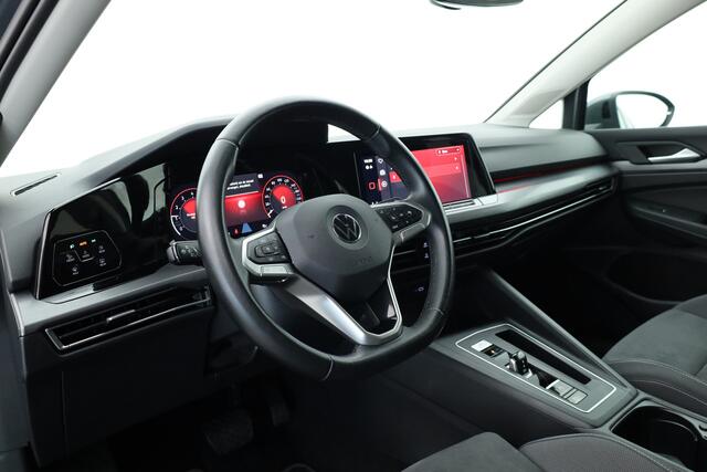 Volkswagen GOLF 1.5 eTSI Style DSG | HUD | Memory+Massage | Dodehoek | Camera+PDC | Stoelverw. | Dig. Cockpit | Nav+App. Connect | IQ Light V