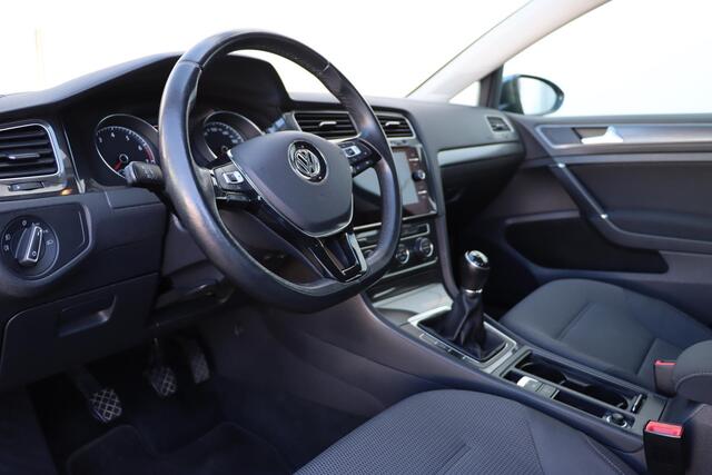 Volkswagen GOLF 1.0 TSI Comfortline 110pk | Carplay | Adaptive | Sensoren