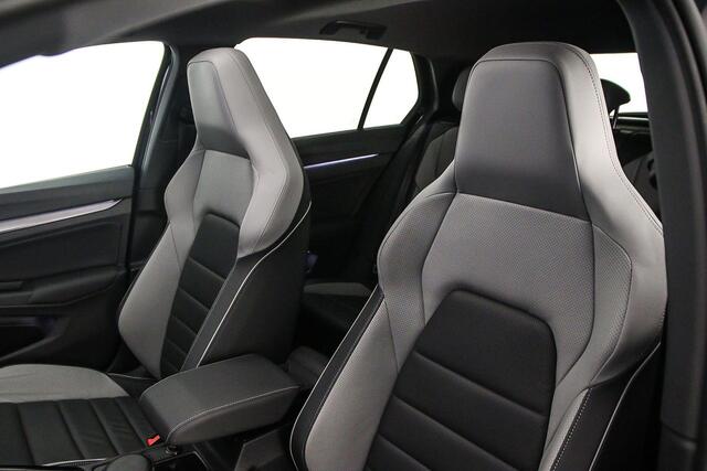 Volkswagen GOLF GTE 1.5 TSI eHybrid 272pk DSG Automaat Trekhaak, Lederen bekleding, Panoramadak, Adaptive cruise control, LED matrix koplampen, Black style