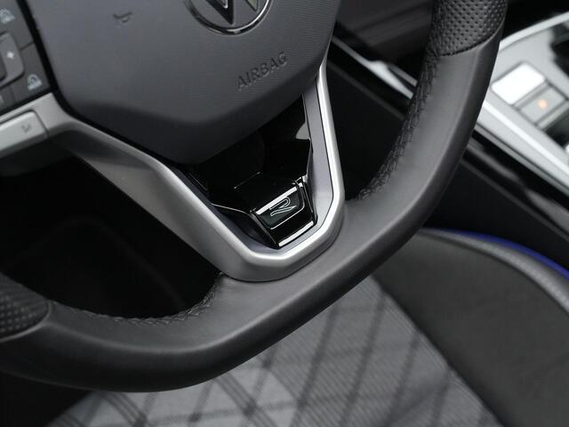 Volkswagen GOLF Variant 1.5 eTSI 150 pk DSG R-Line | Panoramadak | Achteruitrijcamera | Adaptive Cruise | Stuur-/stoelverwarming | Sportonderstel