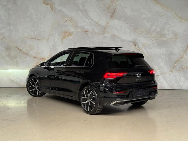 Volkswagen GOLF 1.5 eTSI 50 Edition / Pano / Massage / Head-up /