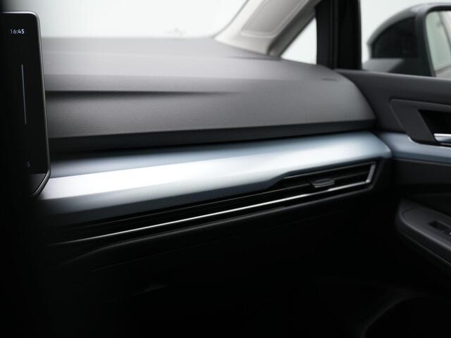 Volkswagen GOLF Variant 1.5 eTSI 150 pk Life Goal Edition | Trekhaak | Stuur-/stoelverwarming | Achteruitrijcamera | Adaptive Cruise | Navigatie