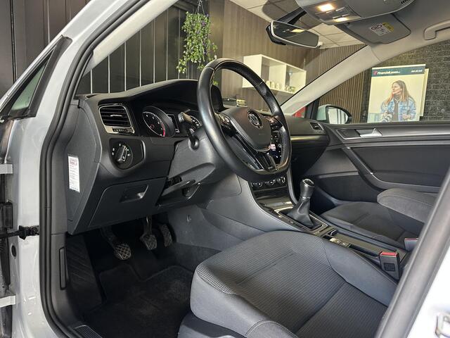 Volkswagen GOLF 1.0 TSI Comfortline | Carplay | Navigatie | Adaptief Cruise Control | parkeersensor Voor & Achter | LMV 16 | LED |