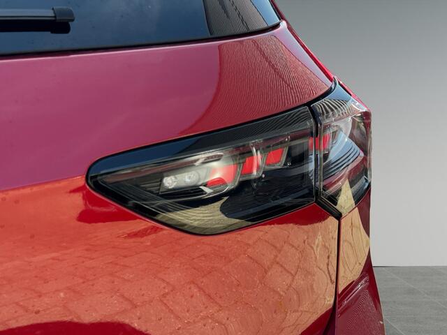 Volkswagen GOLF 1.5 272pk eHybrid GTE Trekhaak inklapbaar | Head-up display | Achteruitrijcamera 'Rear View'