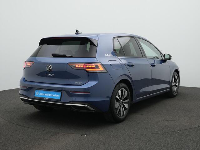 Volkswagen GOLF 1.5 eTSI 150 pk DSG Life Goal Edition | Trekhaak | IQ Light | Achteruitrijcamera | Adaptive Cruise | Stuur-/stoelverwarming