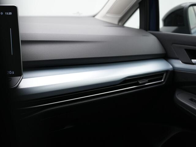 Volkswagen GOLF 1.5 eTSI 150 pk DSG Life Goal Edition | Trekhaak | IQ Light | Achteruitrijcamera | Adaptive Cruise | Stuur-/stoelverwarming