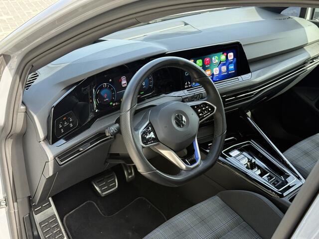 Volkswagen GOLF 1.4 eHybrid GTE | Trekhaak | HUD | Pano