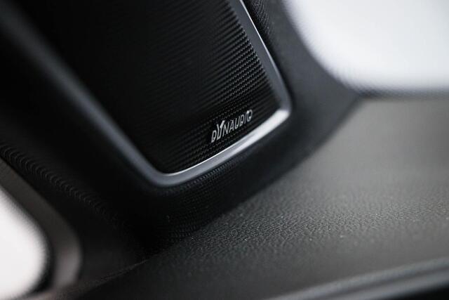 Volkswagen GOLF 2.0 TSI 4Motion R | PANORAMADAK | VW DEALER ONDERHOUDEN | 19"