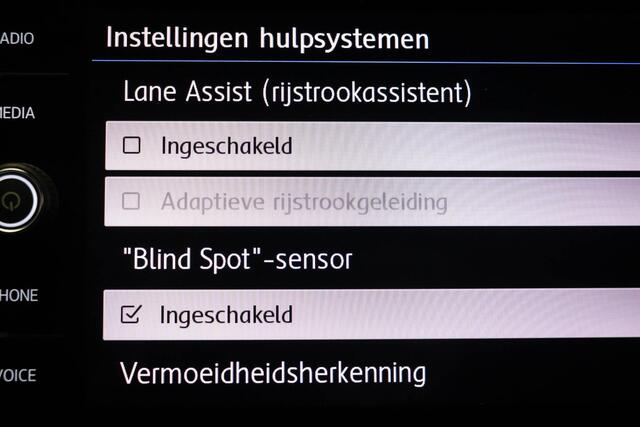 Volkswagen GOLF 2.0 TSI 4Motion R | PANORAMADAK | VW DEALER ONDERHOUDEN | 19"