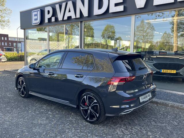 Volkswagen GOLF 1.4 eHybrid GTE 245pk | ACC | Camera | Sfeer | Stuurverwarming |