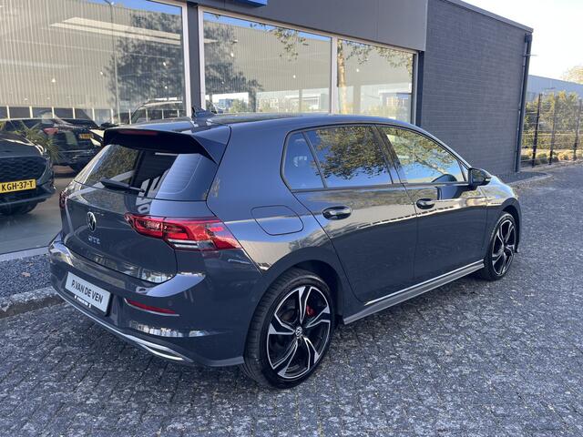 Volkswagen GOLF 1.4 eHybrid GTE 245pk | ACC | Camera | Sfeer | Stuurverwarming |