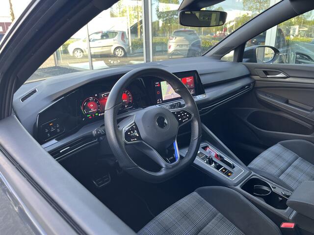 Volkswagen GOLF 1.4 eHybrid GTE 245pk | ACC | Camera | Sfeer | Stuurverwarming |