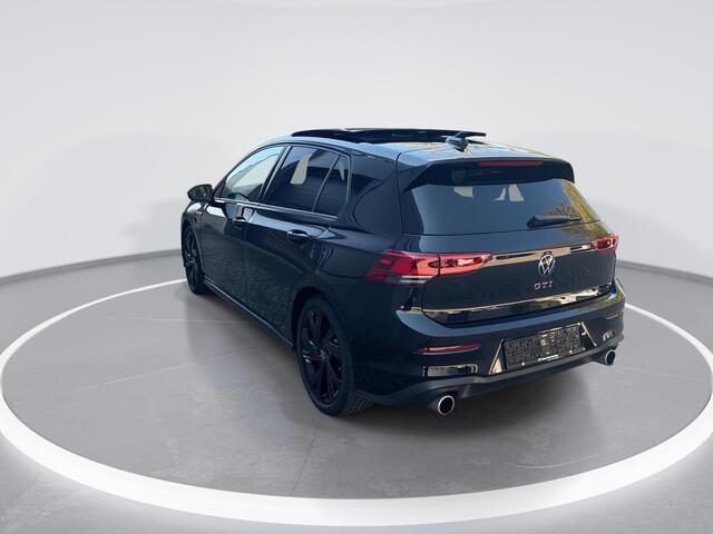 Volkswagen GOLF 2.0 TSI 245pk DSG GTI · Panoramadak · Camera · Sfeerverlichting · Apple/Android Car Play · 18'' Inch ·