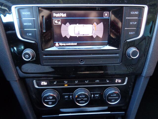 Volkswagen GOLF 1.2 TSI Business Edition Connected 110PK Clima Cruise LMV 6-BAK