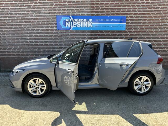 Volkswagen GOLF 1.5 TSI
