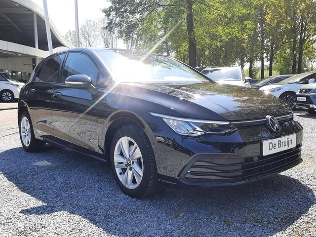 Volkswagen GOLF 1.0 eTSI DSG Business (Camera,Ergo,Navi,Carplay)