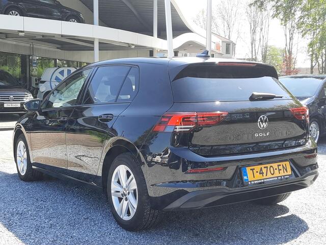 Volkswagen GOLF 1.0 eTSI DSG Business (Camera,Ergo,Navi,Carplay)