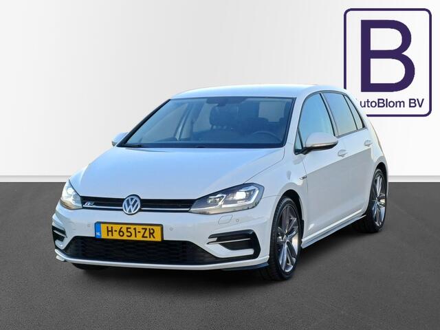 Volkswagen GOLF 1.5 TSI Highline R /R-Line/Camera/Digi Dash/Cruise/18"/Navi/