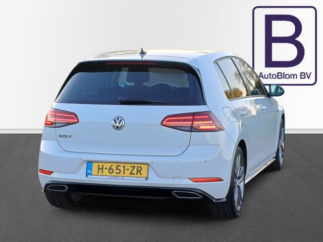 Volkswagen GOLF 1.5 TSI Highline R /R-Line/Camera/Digi Dash/Cruise/18"/Navi/