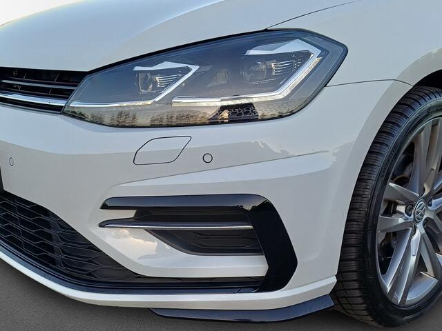 Volkswagen GOLF 1.5 TSI Highline R /R-Line/Camera/Digi Dash/Cruise/18"/Navi/