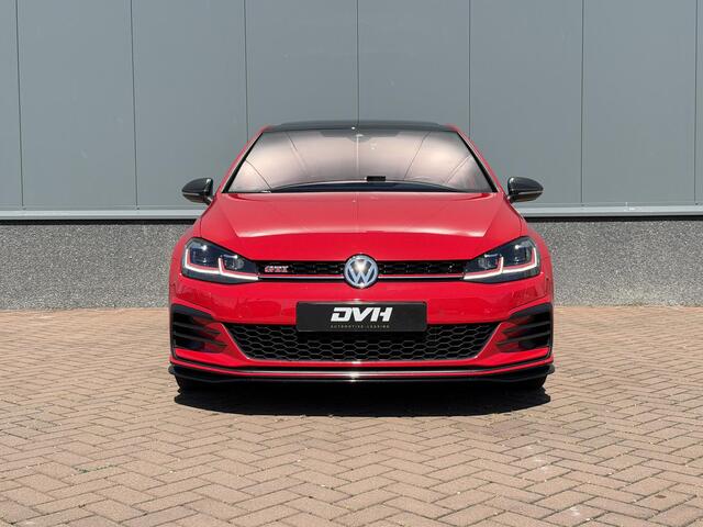 Volkswagen GOLF 2.0 TSI GTI TCR AKRA | PANO | DCC | DYN