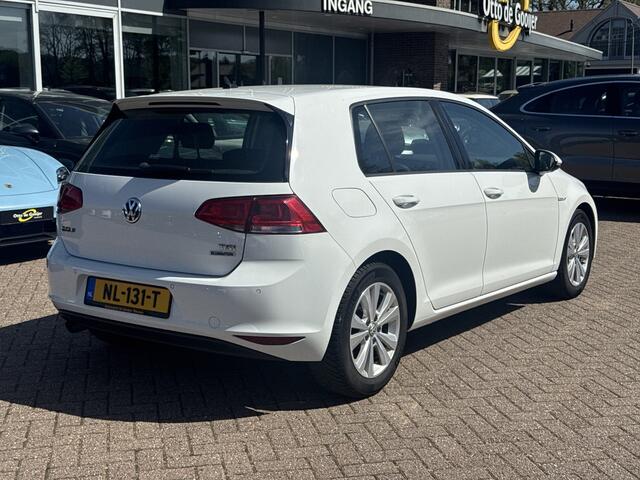 Volkswagen GOLF 1.0 TSI Comfortline 116pk / CarPlay / Parkeerhulp V+A / 16'' / DAB / Cruise Control