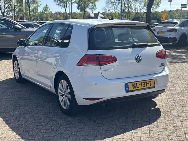 Volkswagen GOLF 1.0 TSI Comfortline 116pk / CarPlay / Parkeerhulp V+A / 16'' / DAB / Cruise Control