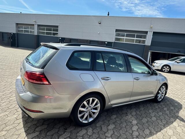 Volkswagen GOLF Variant 1.0 TSI Comfortline, LED koplamp, 17 inch, Carplay