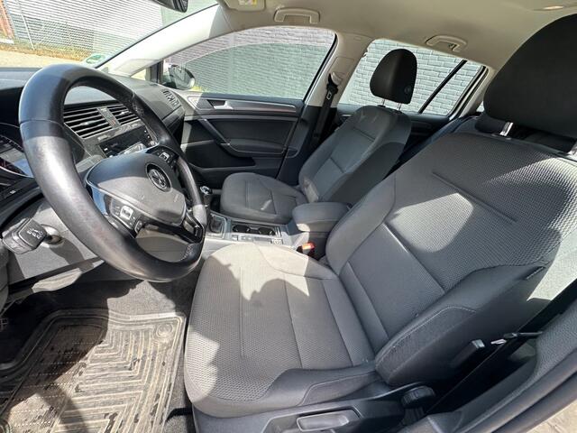 Volkswagen GOLF Variant 1.0 TSI Comfortline, LED koplamp, 17 inch, Carplay