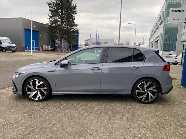 Volkswagen GOLF 1.5 eTSI 130pk 7-DSG R-line met 18", Full LED en Smartlink