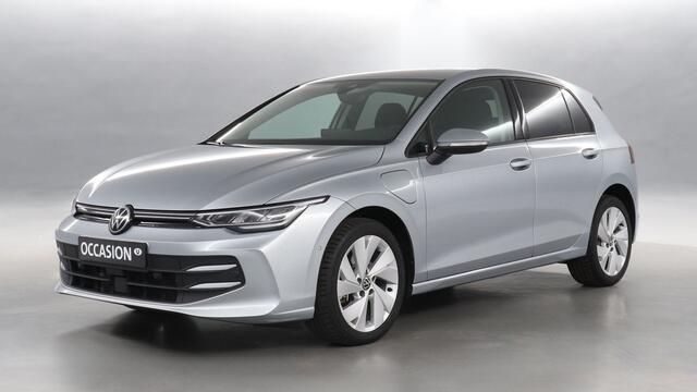 Volkswagen GOLF 1.5 eHybrid 204 pk Life Edition DSG / Stoel en stuurwielverwarming / App Connect