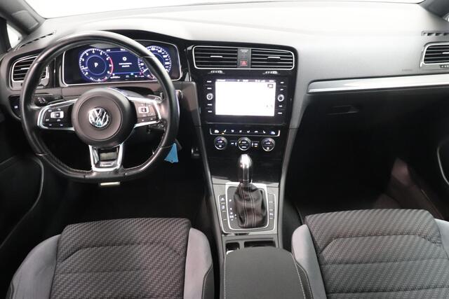 Volkswagen GOLF 1.4 TSI Highline Business R | Camera | AppleCarplay AndroidAuto | Stoelverwarming | LED koplampen |