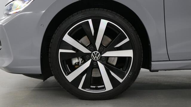 Volkswagen GOLF 1.5 eHybrid Life Ed. | Panorama | Stoel/Stuurverw. | Memory | 18"