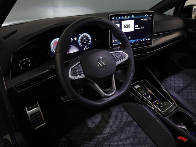 Volkswagen GOLF variant 1.5 eTSI R-Line Edition 115PK DSG | Verlengde garantie | Panorama dak | Black Style pakket | 360 graden camera |
