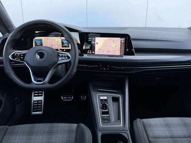 Volkswagen GOLF 1.4 eHybrid GTE Automaat Schuifdak/Trekhaak.