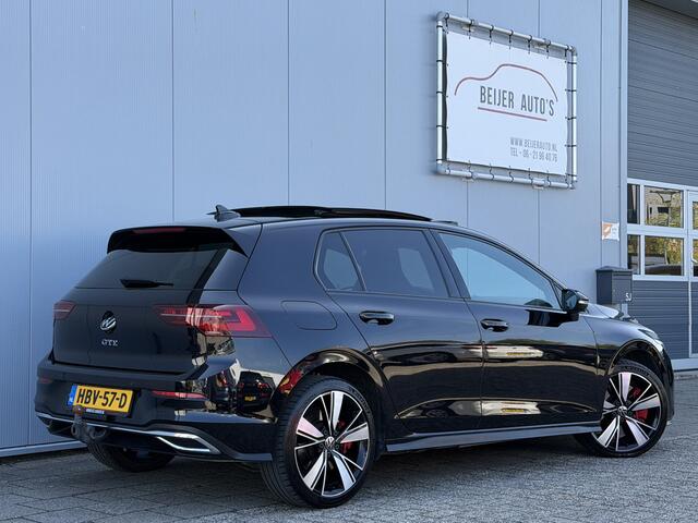 Volkswagen GOLF 1.4 eHybrid GTE Automaat Schuifdak/Trekhaak.