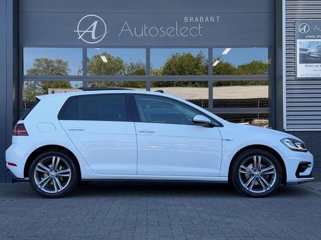 Volkswagen GOLF 1.5 TSI Highline R-Line Pano Navi Camera
