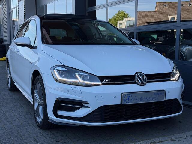 Volkswagen GOLF 1.5 TSI Highline R-Line Pano Navi Camera