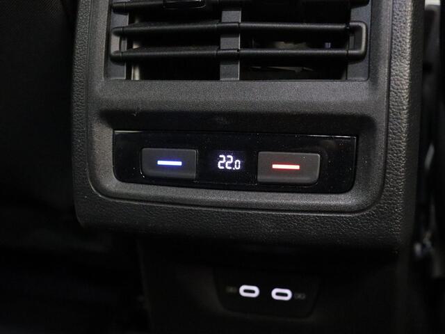 Volkswagen GOLF 1.4 eHybrid GTE | Sportstoelen | Lichtmetaal | SOH 90% | Trekhaak |