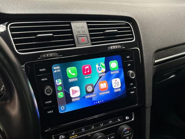 Volkswagen GOLF Variant 2.0 TSI 4Motion R 300Pk Automaat (PANORAMADAK, VIRTUAL COCKPIT, APPLE CARPLAY, GROOT NAVI, CAMERA, SPORTSTOELEN, KEYLESS, GETINT GLAS, DYNAUDIO, ADAPTIVE CRUISE, NIEUWSTAAT)