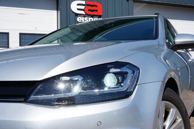 Volkswagen GOLF Variant 1.0 TSI Comfortline | TREKHAAK | LED KOPLAMPEN | CARPLAY | DEALERONDERHOUDEN |