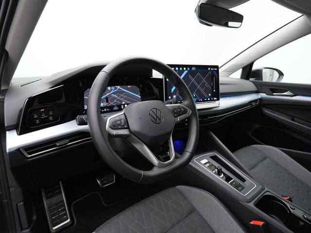 Volkswagen GOLF 1.5 eTSI 150 pk DSG Life Goal Edition | Trekhaak | Achteruitrijcamera | Adaptive Cruise | Stuur-/stoelverwarming