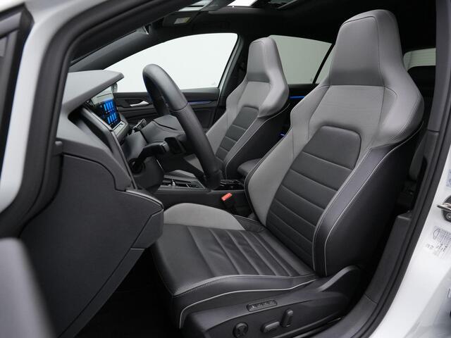 Volkswagen GOLF 1.4 eHybrid 245 pk GTE | Panoramadak | Geheugen-/ventilatiestoel | Leder | Adaptief onderstel | IQ Light | Achteruitrijcamera | Adaptive Cruise