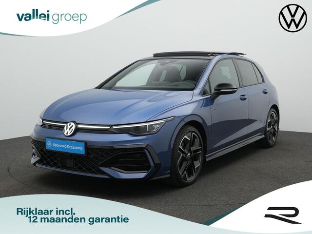 Volkswagen GOLF 1.5 eTSI 150 pk DSG R-Line | Panoramadak | Trekhaak | Standkachel | IQ Light | Head-up display | Achteruitrijcamera | Stuur-/achterbankverwarming