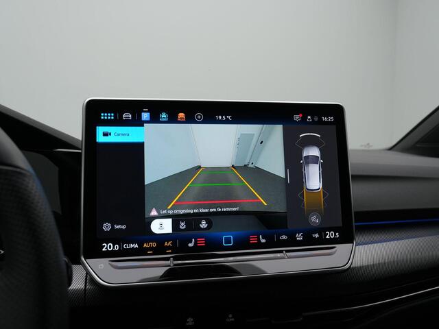 Volkswagen GOLF 1.5 eHybrid 272 pk GTE | Trekhaak | IQ Light | Head-up display | Achteruitrijcamera | Adaptive Cruise