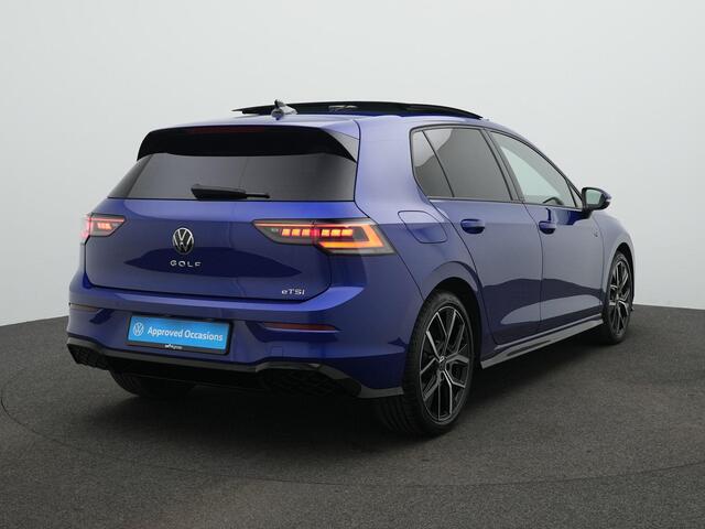 Volkswagen GOLF 1.5 eTSI 115 pk DSG R-Line | Panoramadak | IQ Light | Harman/Kardon | Achteruitrijcamera | Adaptive Cruise