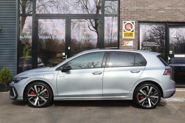 Volkswagen GOLF 1.5 eHybrid 272pk GTE Black Style Pano/Leder/IQ.Light/360/Headup/DCC/Keyless/Elek. stoel+mem/Dodehoek/Trekhaak wegkl.