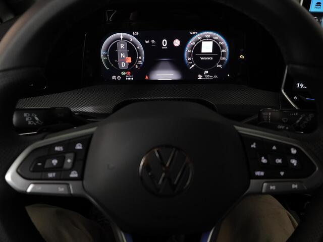 Volkswagen GOLF 1.5 eHybrid GTE 272PH PHEV | Panorama dak | Trekhaak | Head up display | Matrix koplampen |