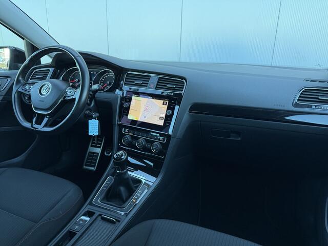 Volkswagen GOLF 1.5 TSI Highline Carplay/PDC/Climate